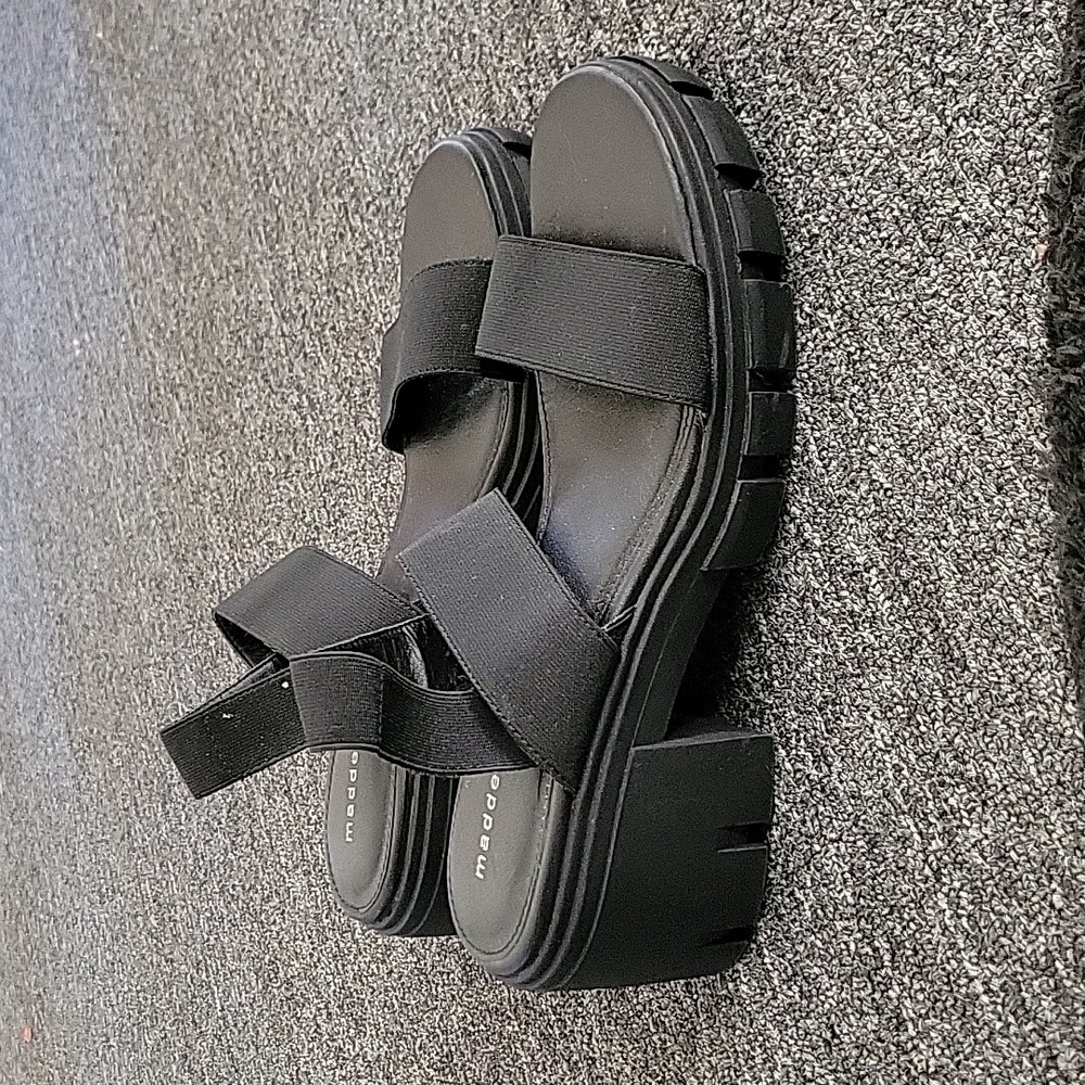 Slingback shoes
